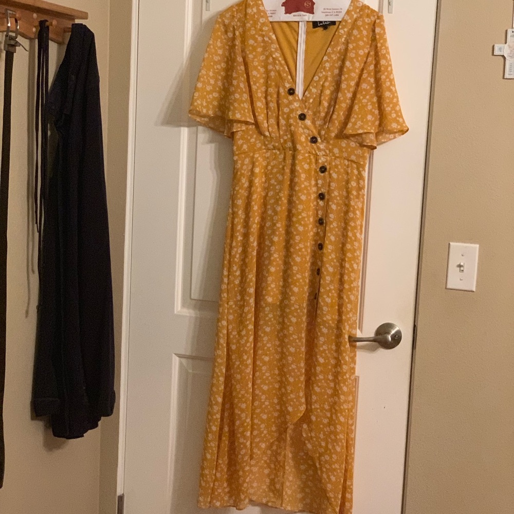 Lulu’s Yellow High Low Dress With brown Buttons